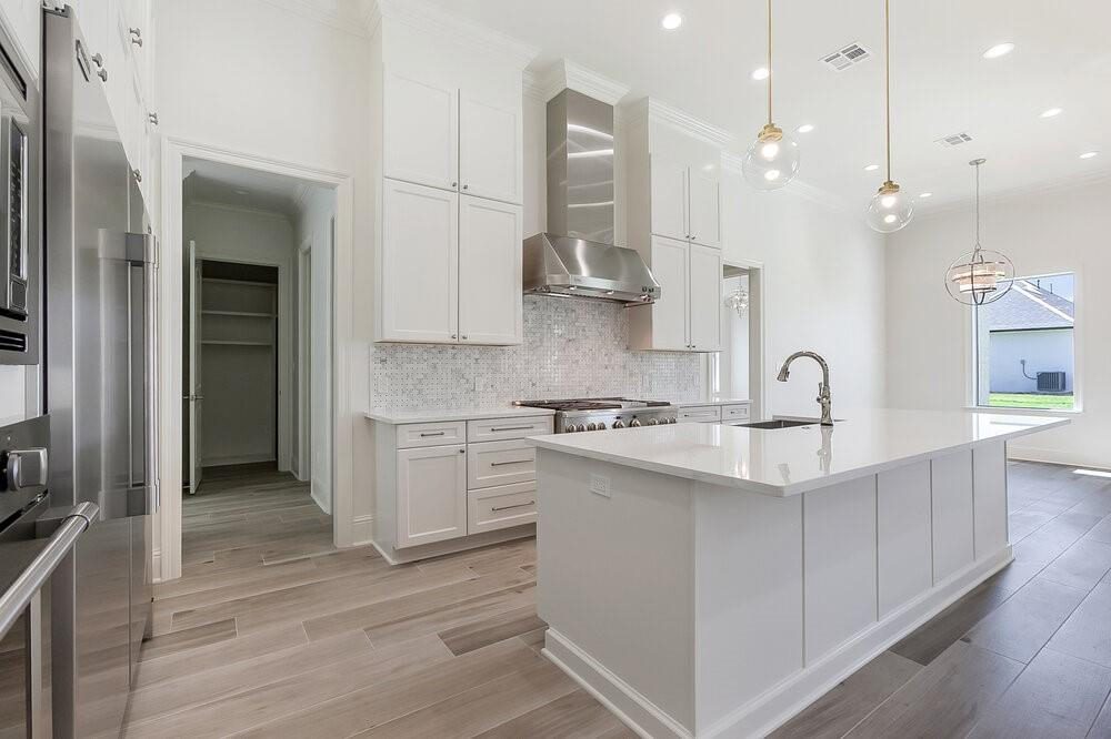 Explore the 2026 mortgage rate forecast, including 30-year homebuyer mortgage rate predictions, housing market trends, and what buyers should expect.